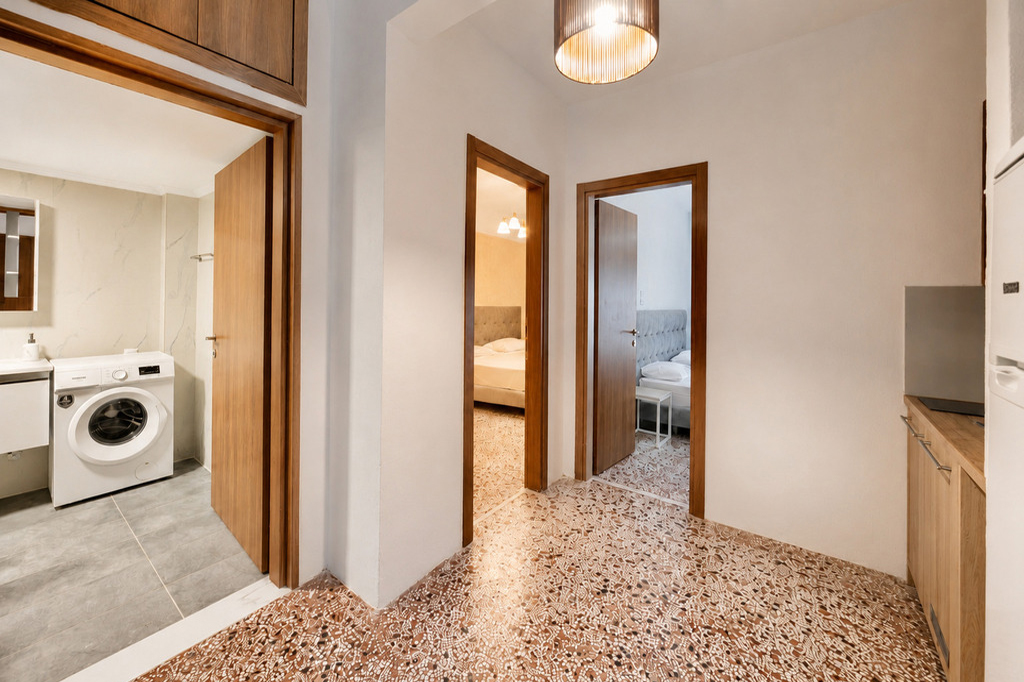 Apartment N1